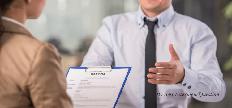 What is the best formal dress for men in an interview?
